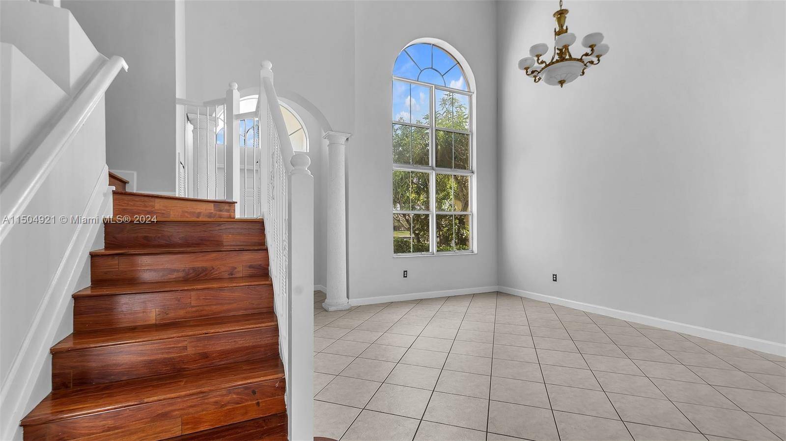 Miami, FL 33185,4390 SW 161st Pl