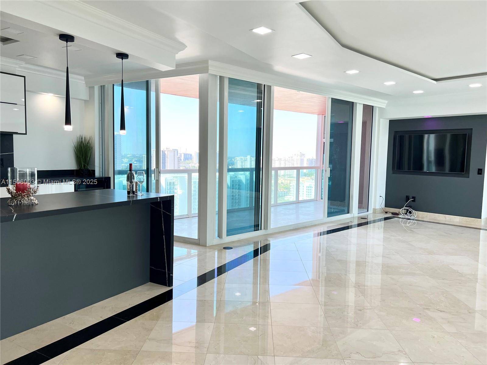 Aventura, FL 33180,3370 Hidden Bay Dr #2415