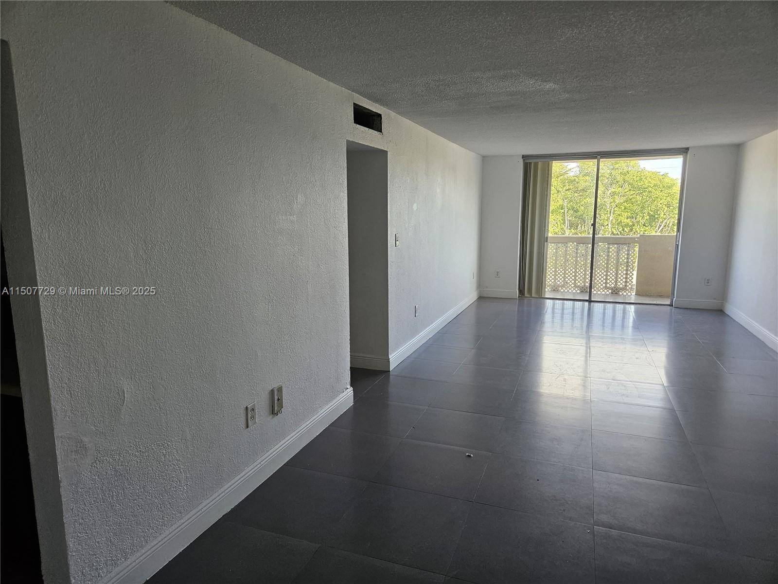 North Miami, FL 33181,1800 Sans Souci Blvd #307