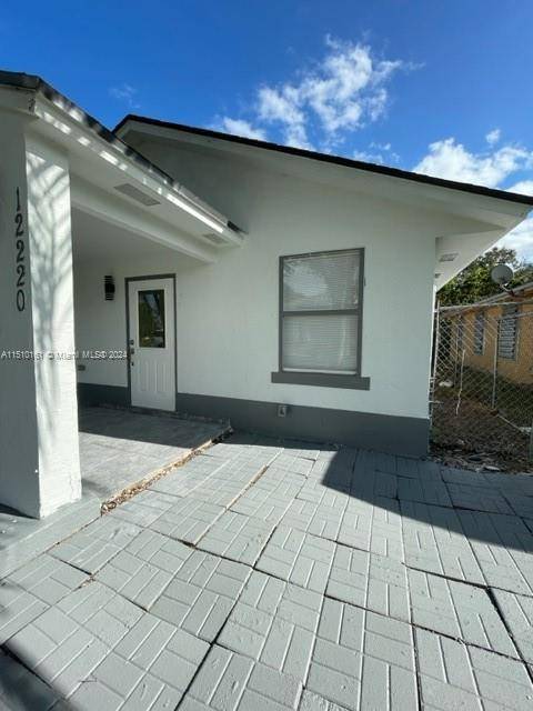 Miami, FL 33177,12220 SW 203rd St