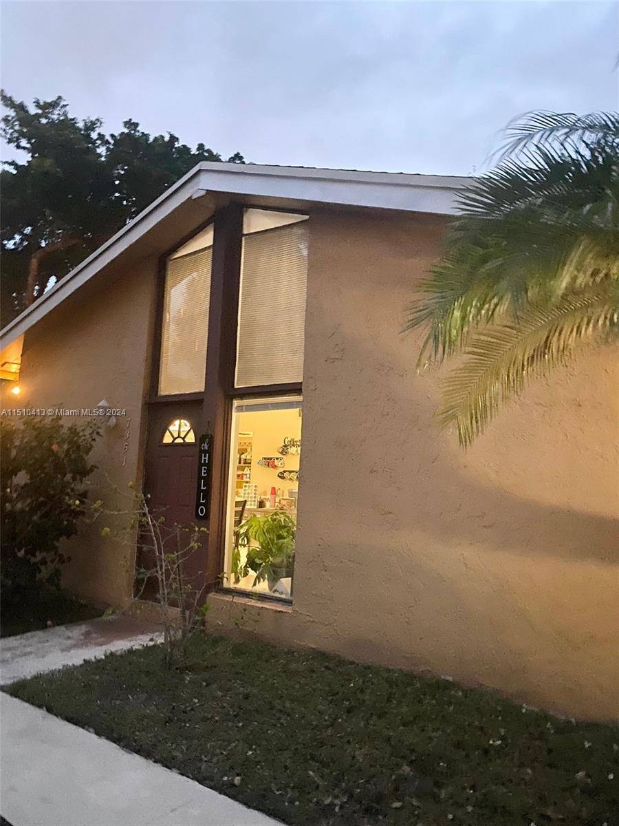 Plantation, FL 33313,7351 W Sunrise Blvd #7351