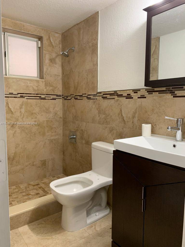 Hialeah, FL 33018,8120 W 28th Ct #102
