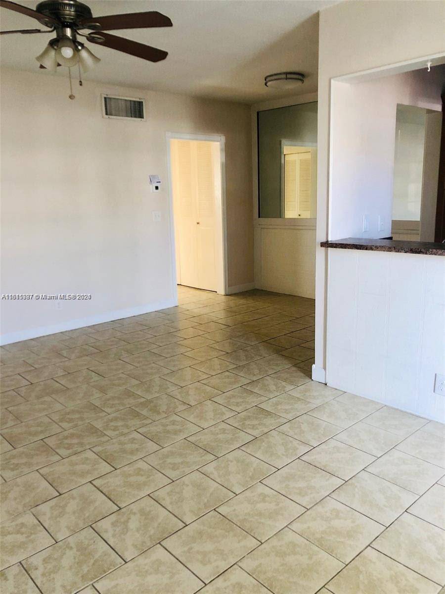 Hollywood, FL 33020,2225 Polk St #7A