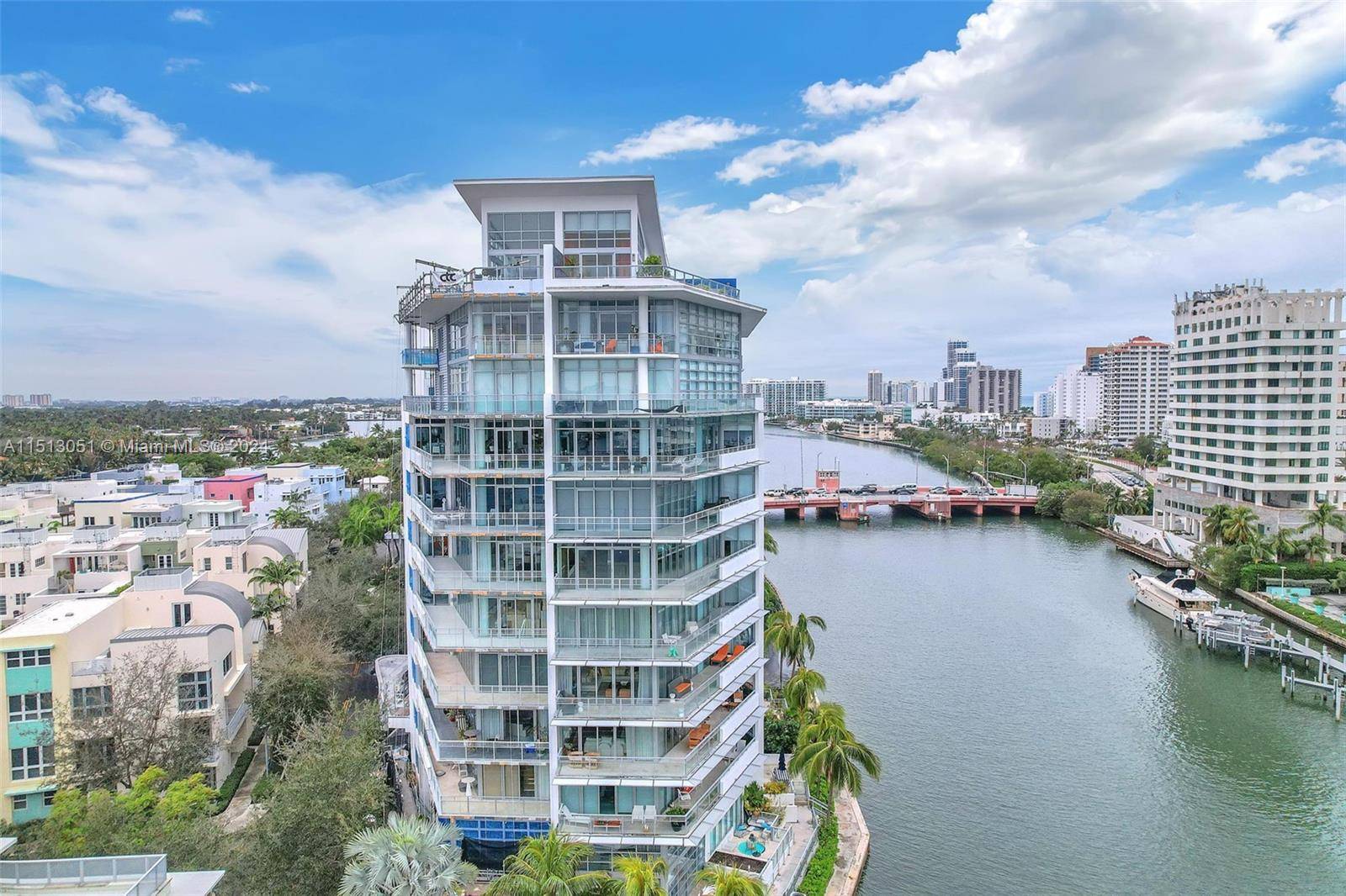 Miami Beach, FL 33141,6101 Aqua Ave #501
