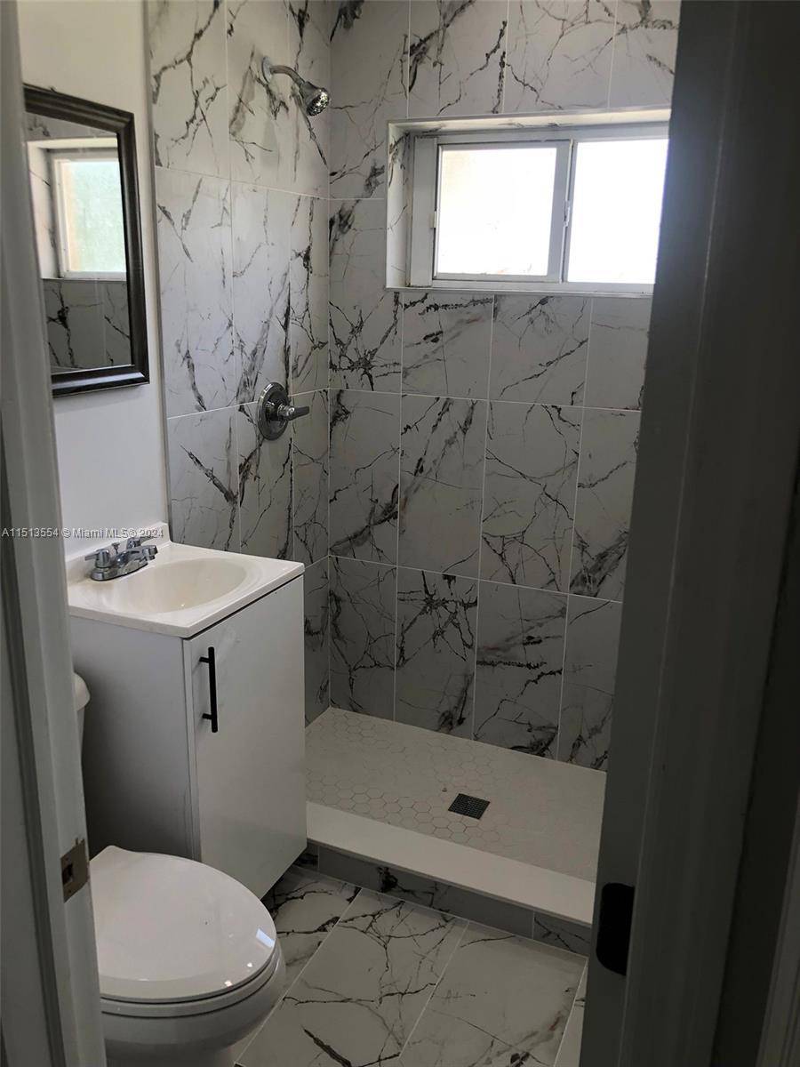 North Miami, FL 33167,1285 NW 129th St