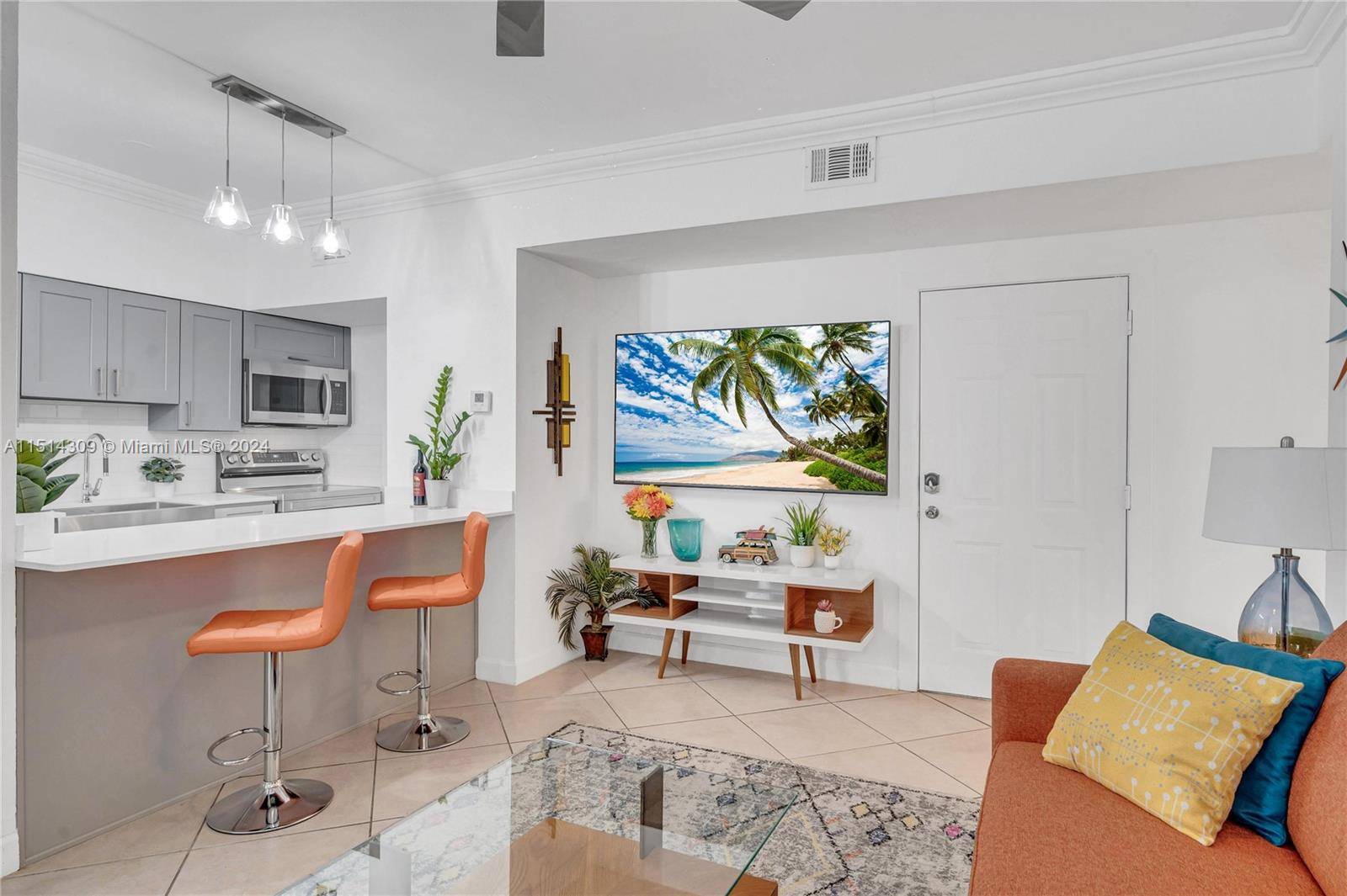 Miami Beach, FL 33139,1559 Michigan Ave #103