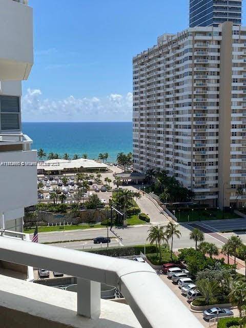 Hallandale Beach, FL 33009,1965 S Ocean Dr #12C