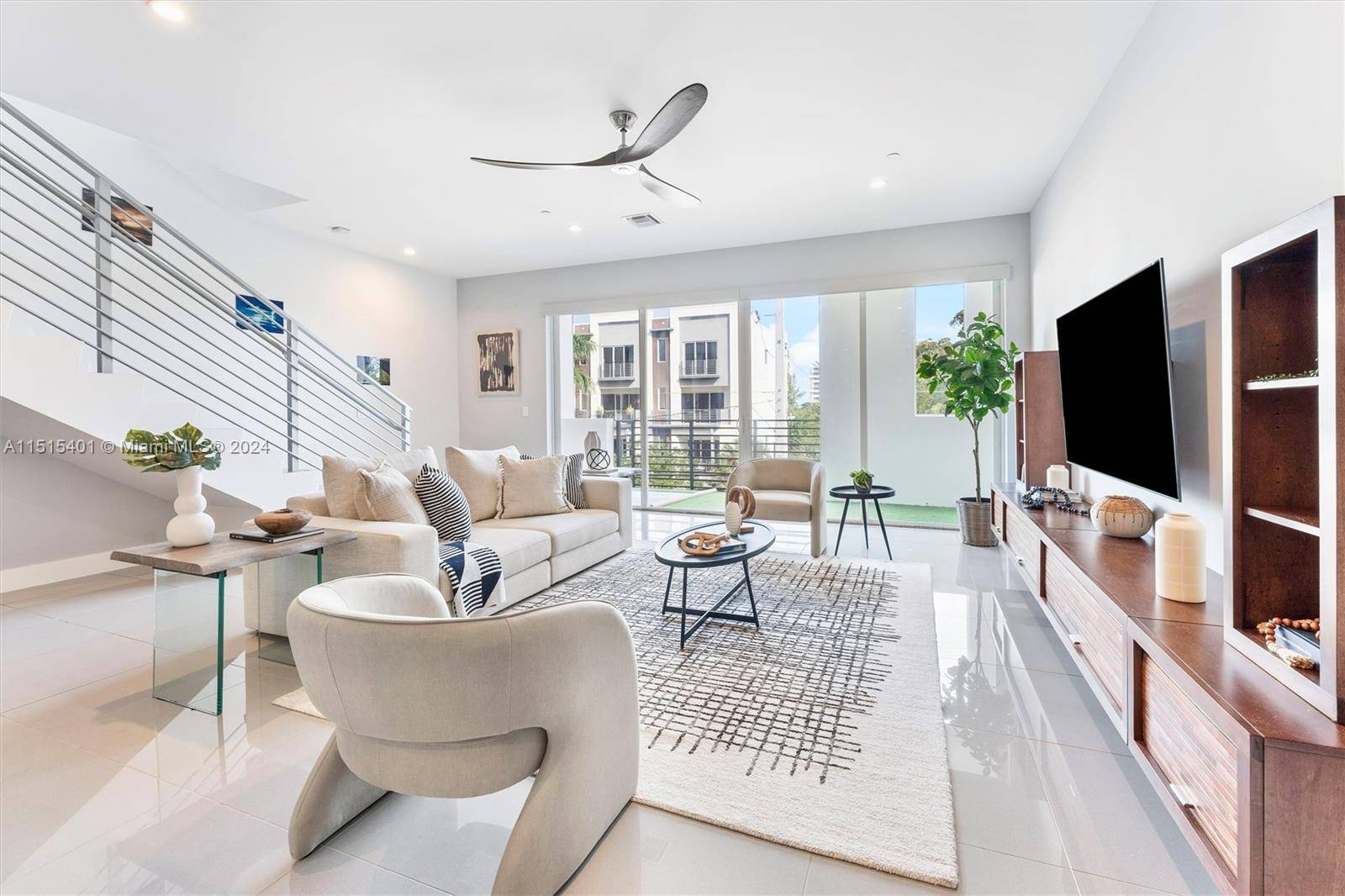 Fort Lauderdale, FL 33304,1025 NE 18th Ave #306