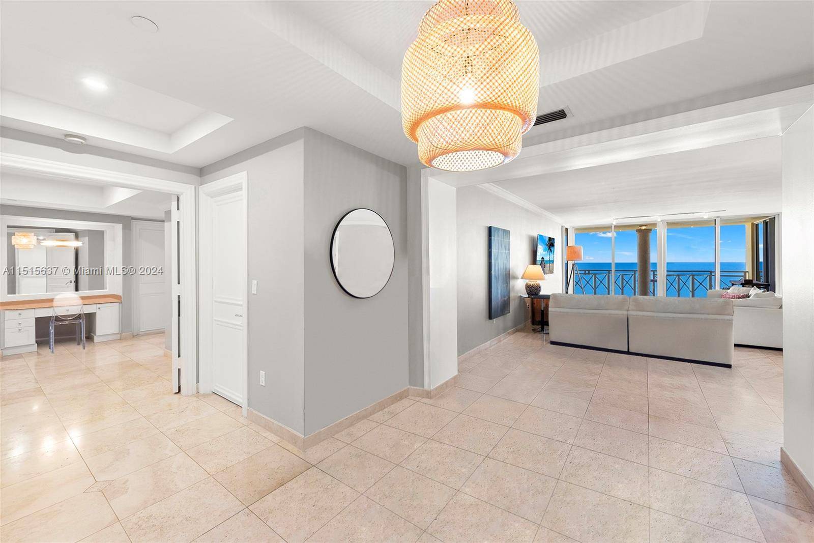 Key Biscayne, FL 33149,445 Grand Bay Dr #908