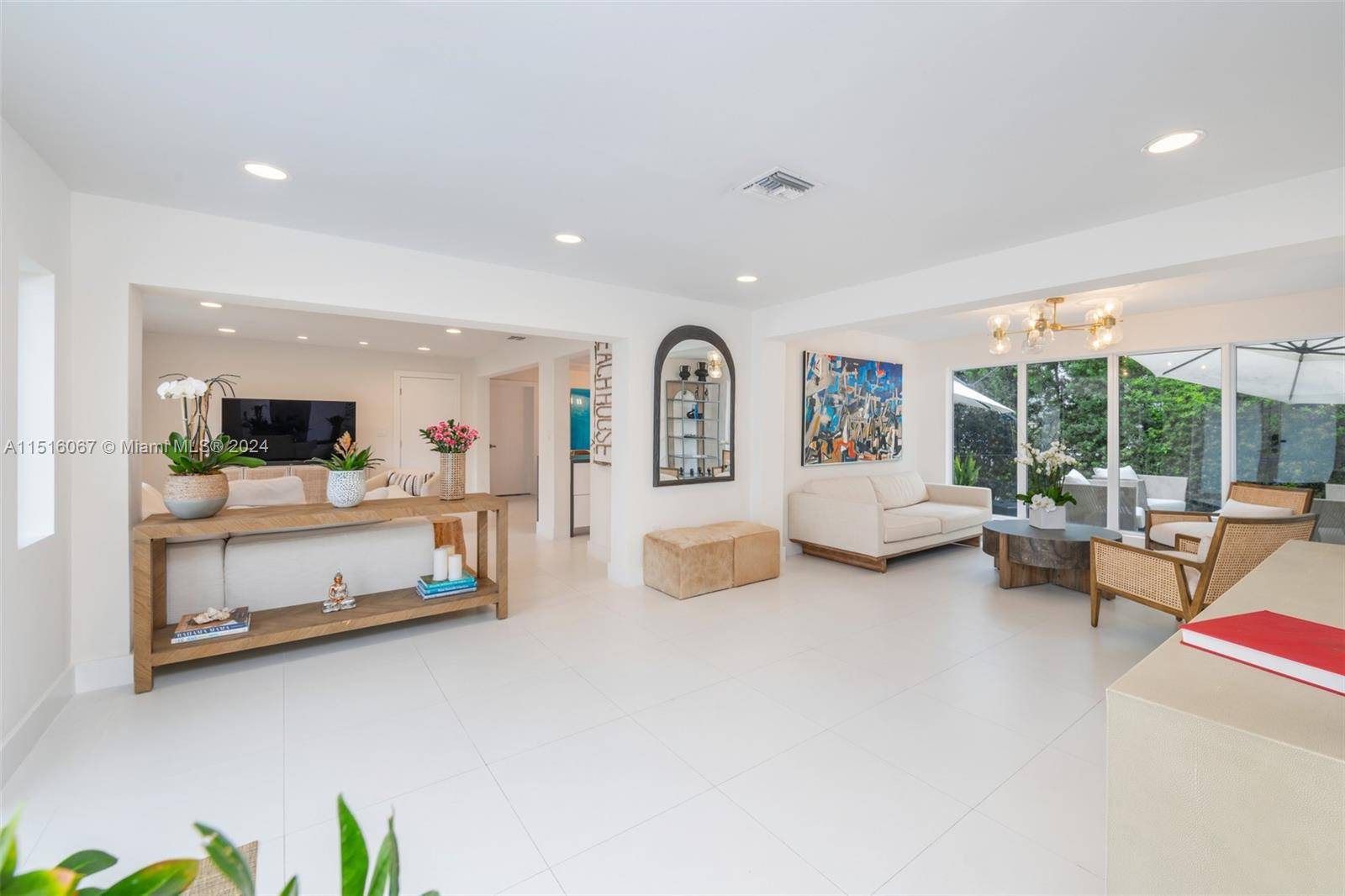 Miami Beach, FL 33139,424 E Dilido Dr
