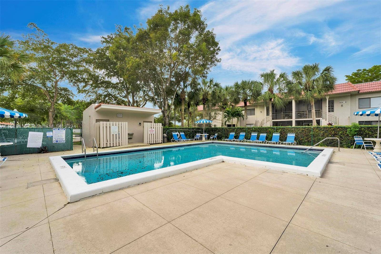 Weston, FL 33326,16274 Laurel Dr #201