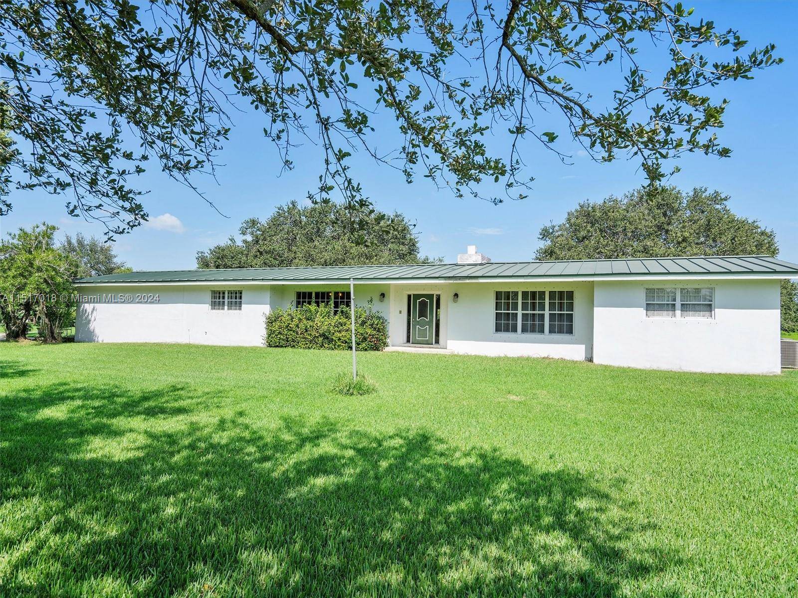 Southwest Ranches, FL 33331,5901 SW 160th Ave