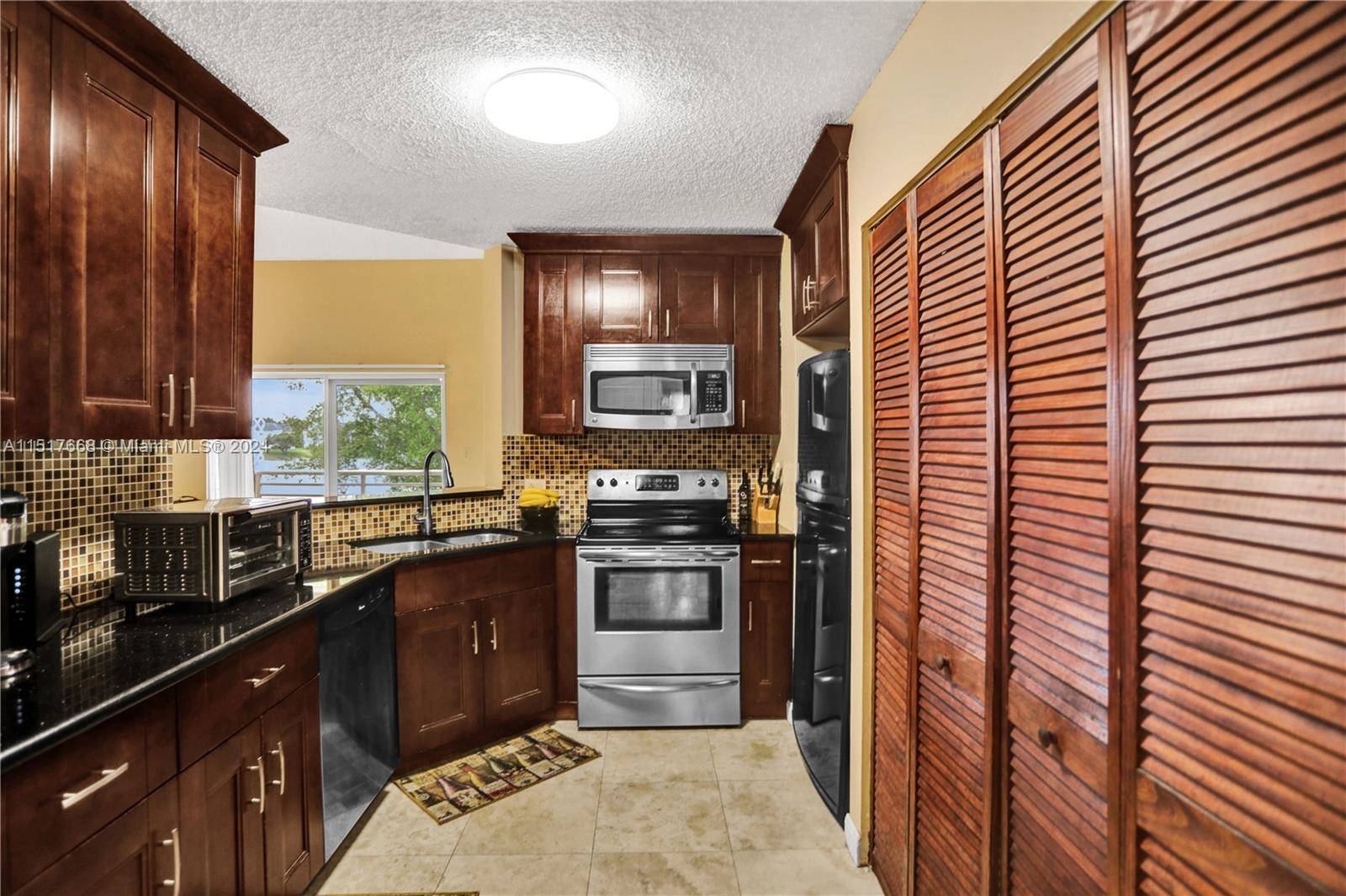 Oakland Park, FL 33309,3469 NW 44th St #204