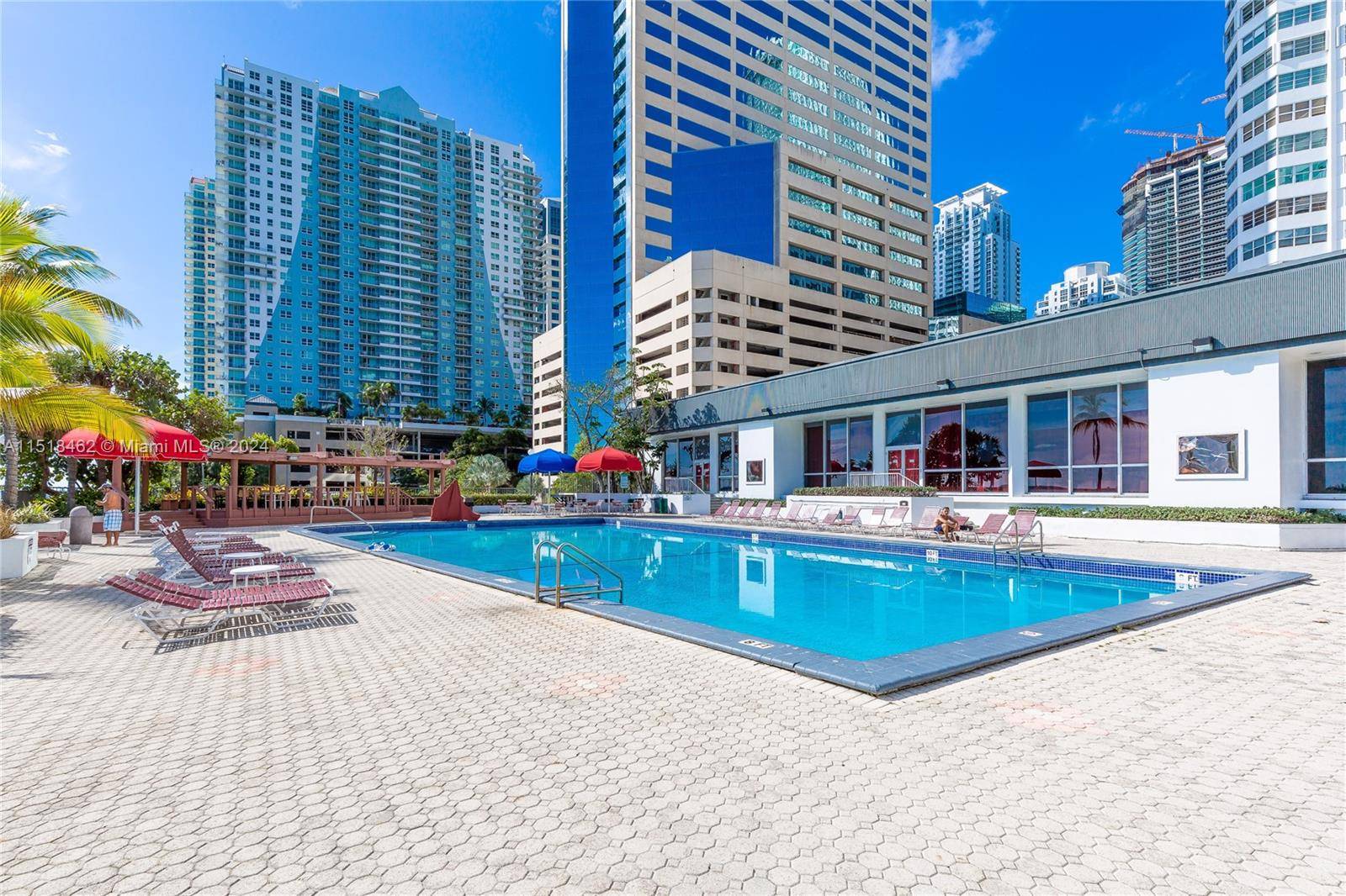 Miami, FL 33131,905 Brickell Bay Dr #2028