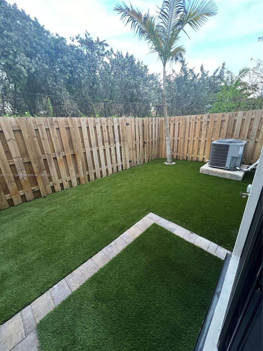 Pembroke Pines, FL 33027,235 SW 159th Ter #235