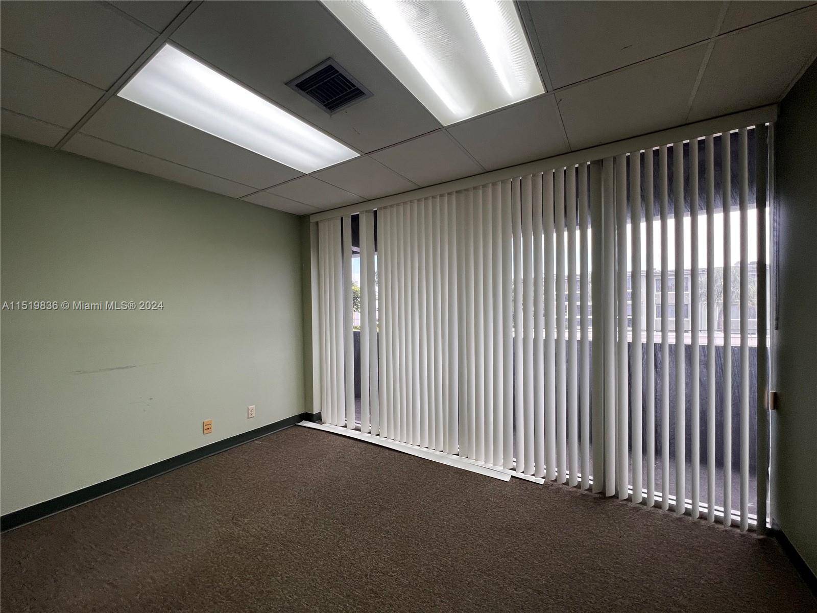 Plantation, FL 33313,5975 W Sunrise Blvd #208B