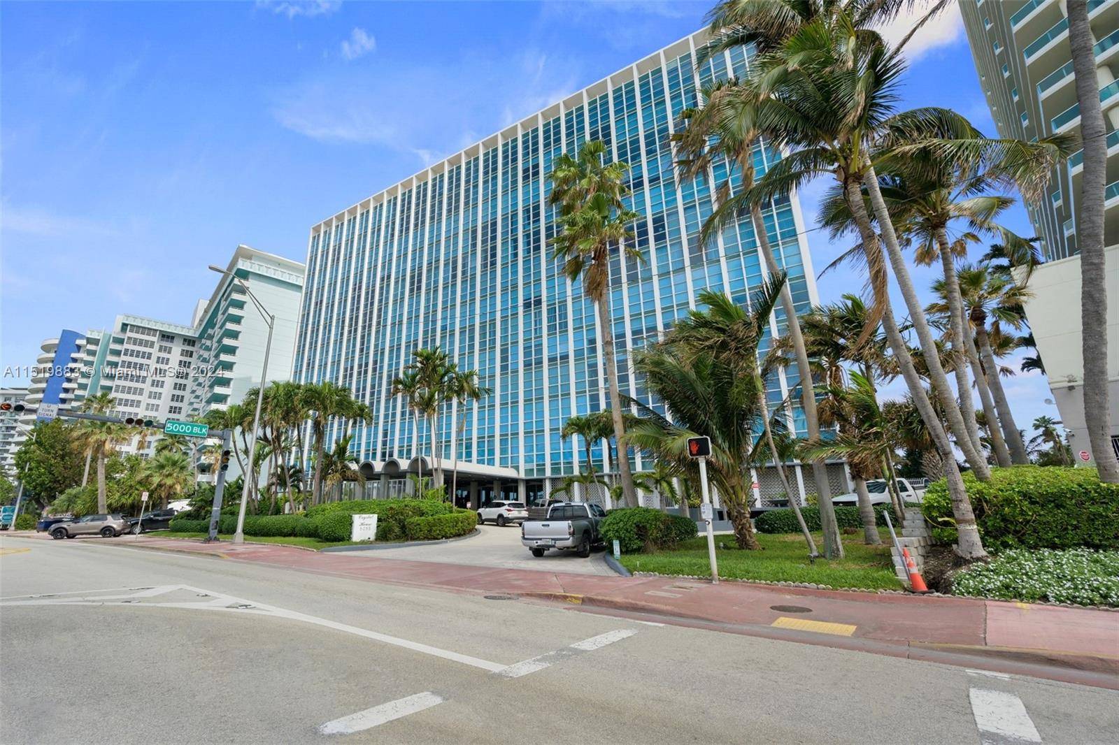Miami Beach, FL 33140,5055 Collins Ave #5A