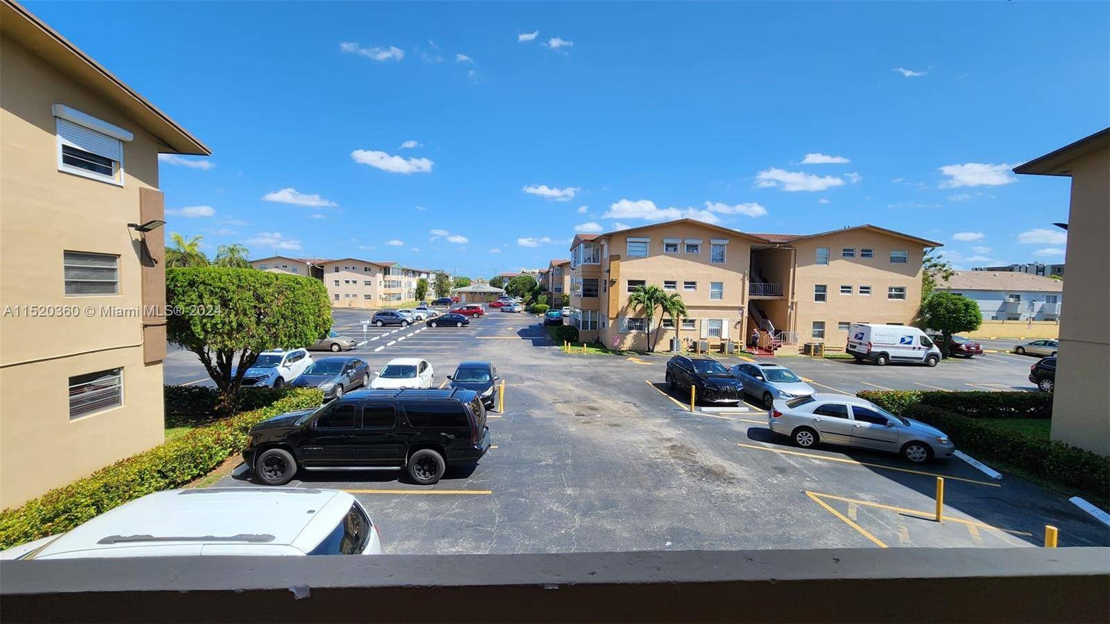 Hialeah Gardens, FL 33016,160 Royal Palm Rd #204-6