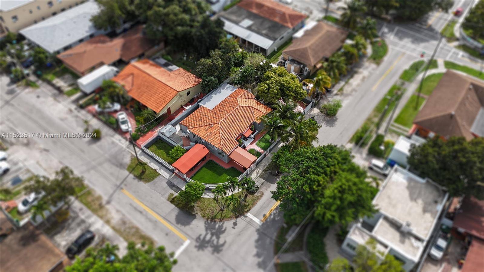 Miami, FL 33135,409 SW 29th Ave