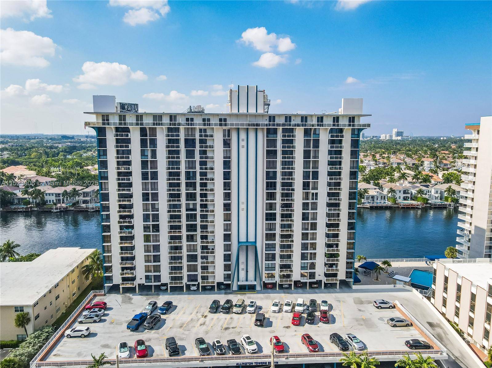 Hollywood, FL 33019,1600 S Ocean Dr #17D