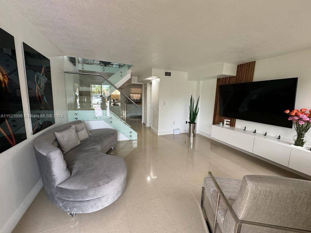 Miami, FL 33193,7510 SW 152nd Ave #A101