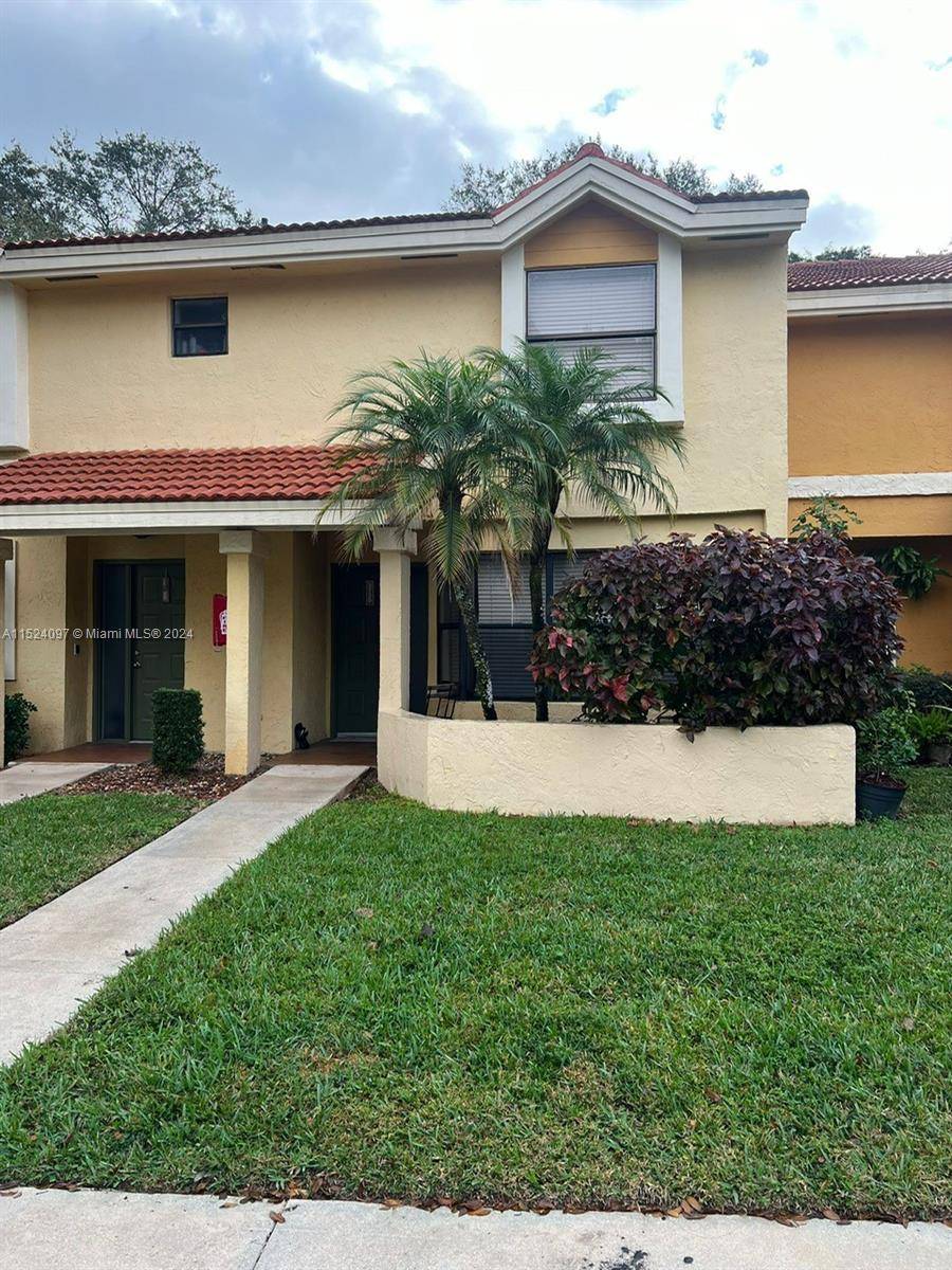 Coconut Creek, FL 33073,3726 Coral Tree Cir #3726