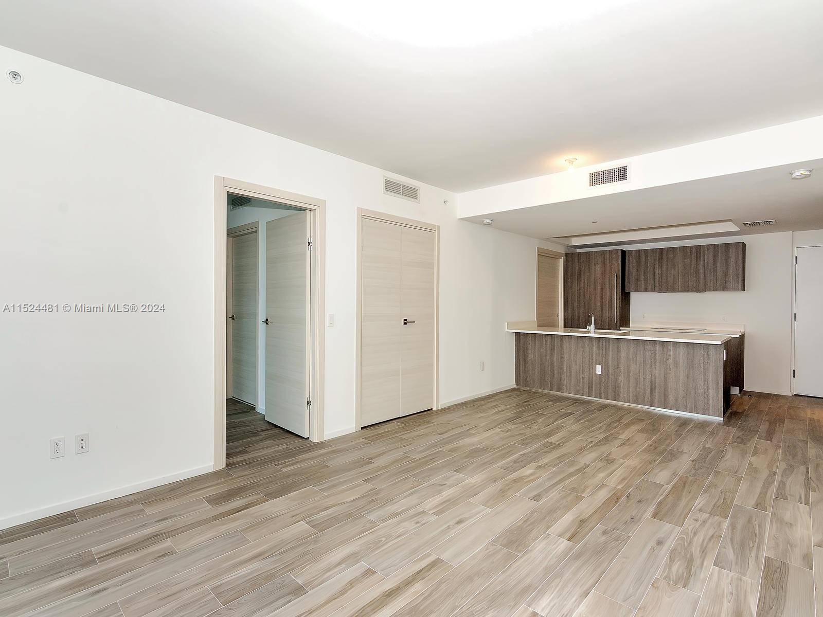 Miami, FL 33131,801 S Miami Ave #2310