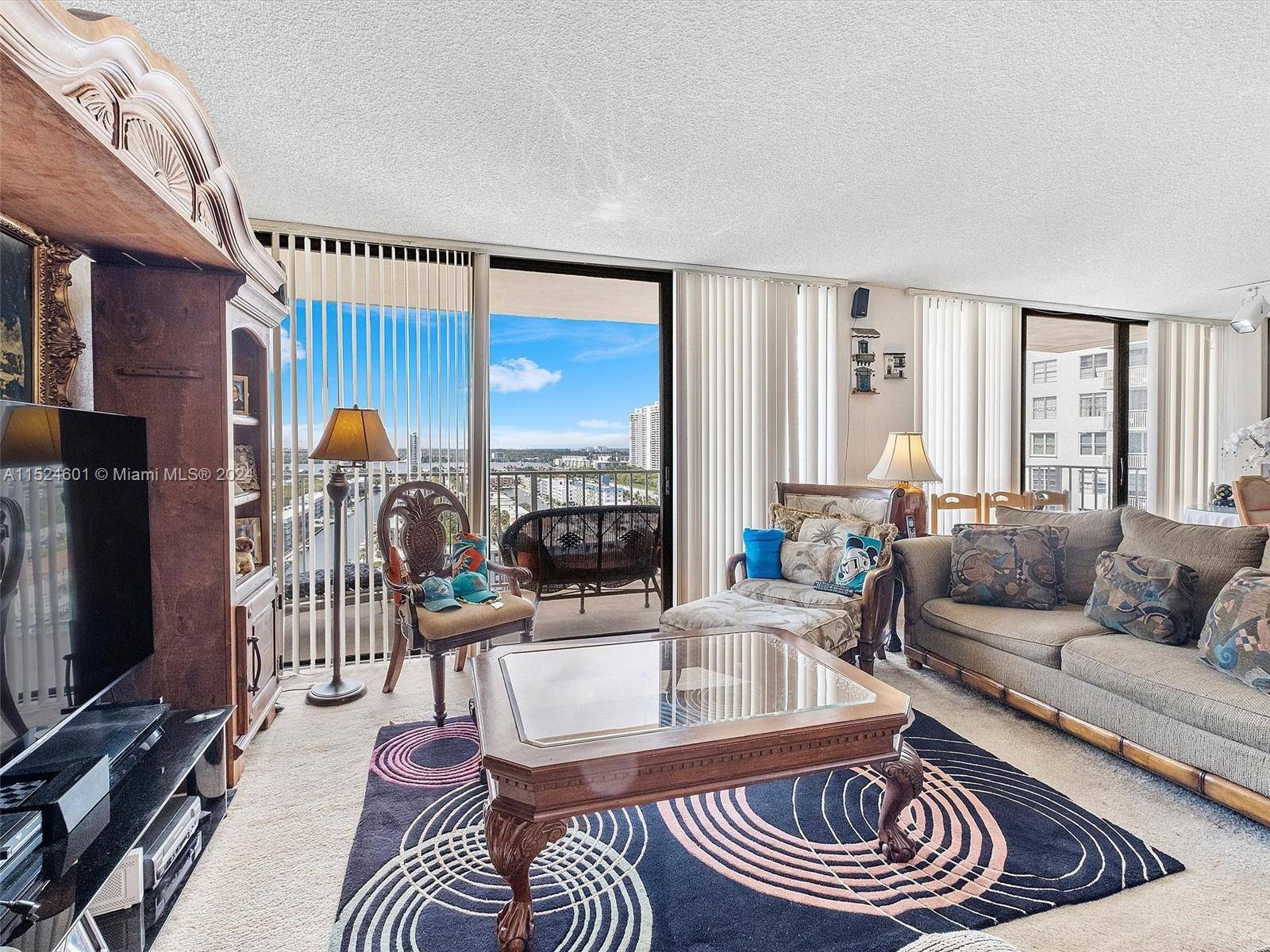 Sunny Isles Beach, FL 33160,290 174th St #1809