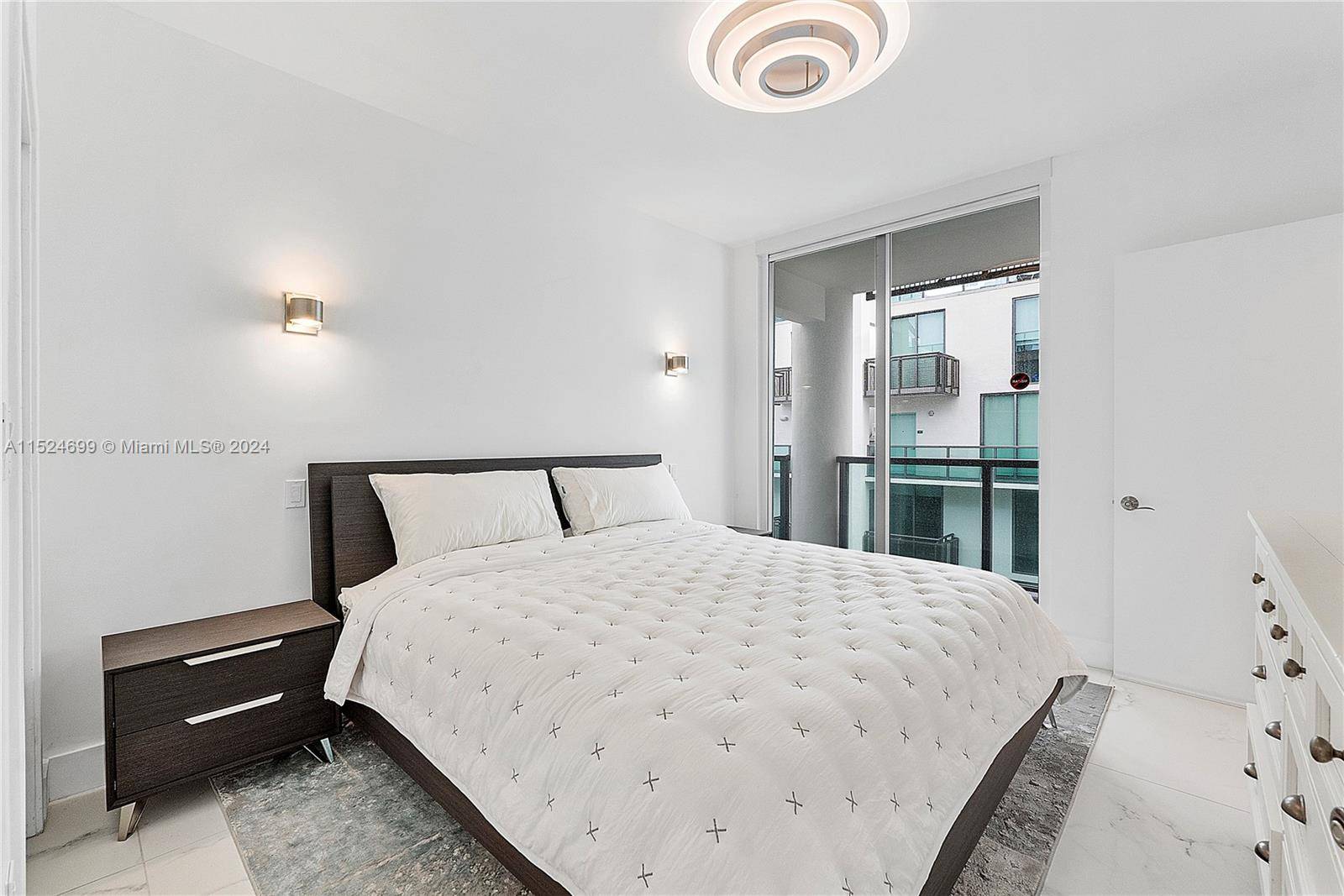 Miami Beach, FL 33140,6000 Collins Ave #510