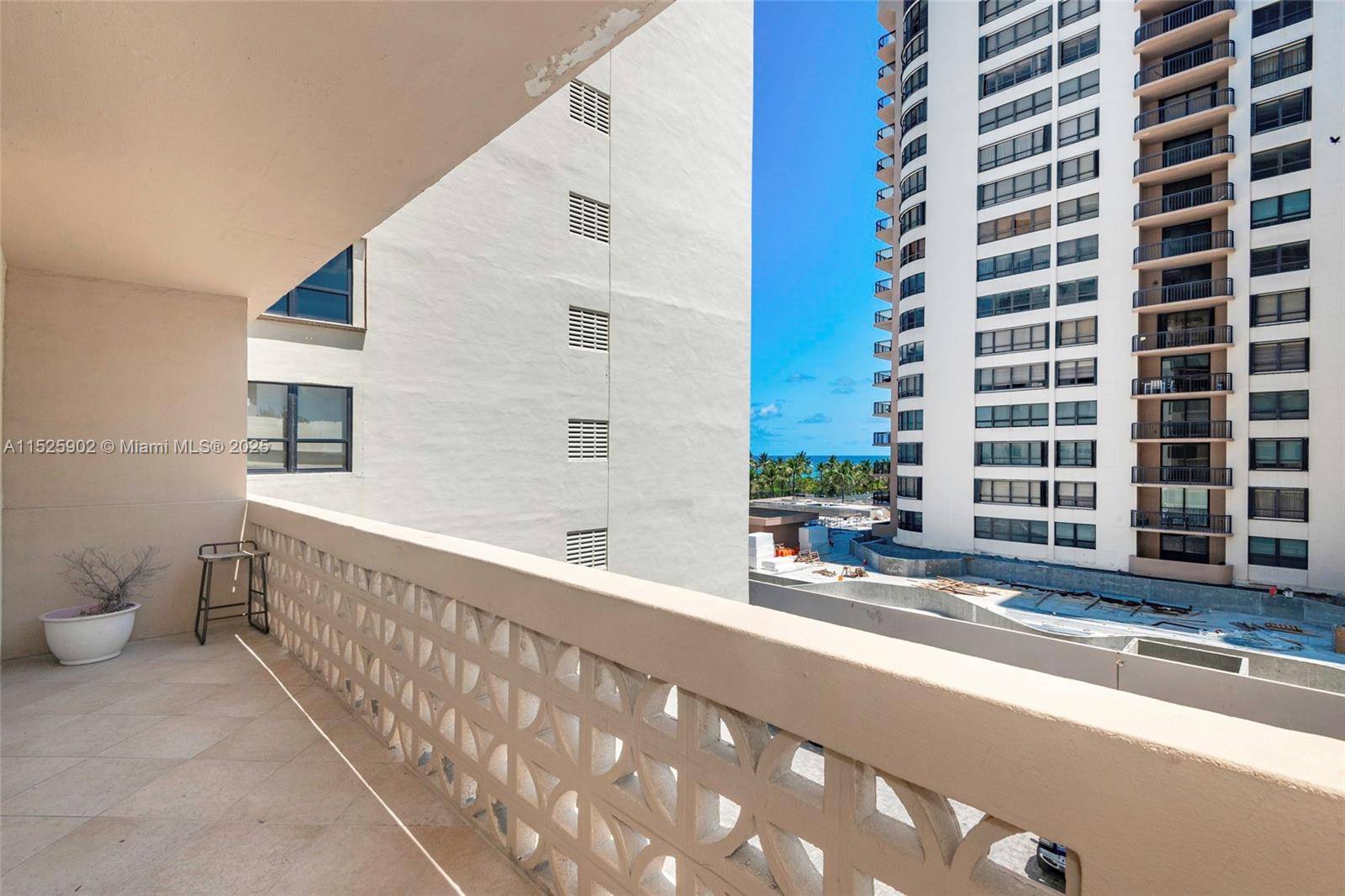 Bal Harbour, FL 33154,10185 Collins Ave #515
