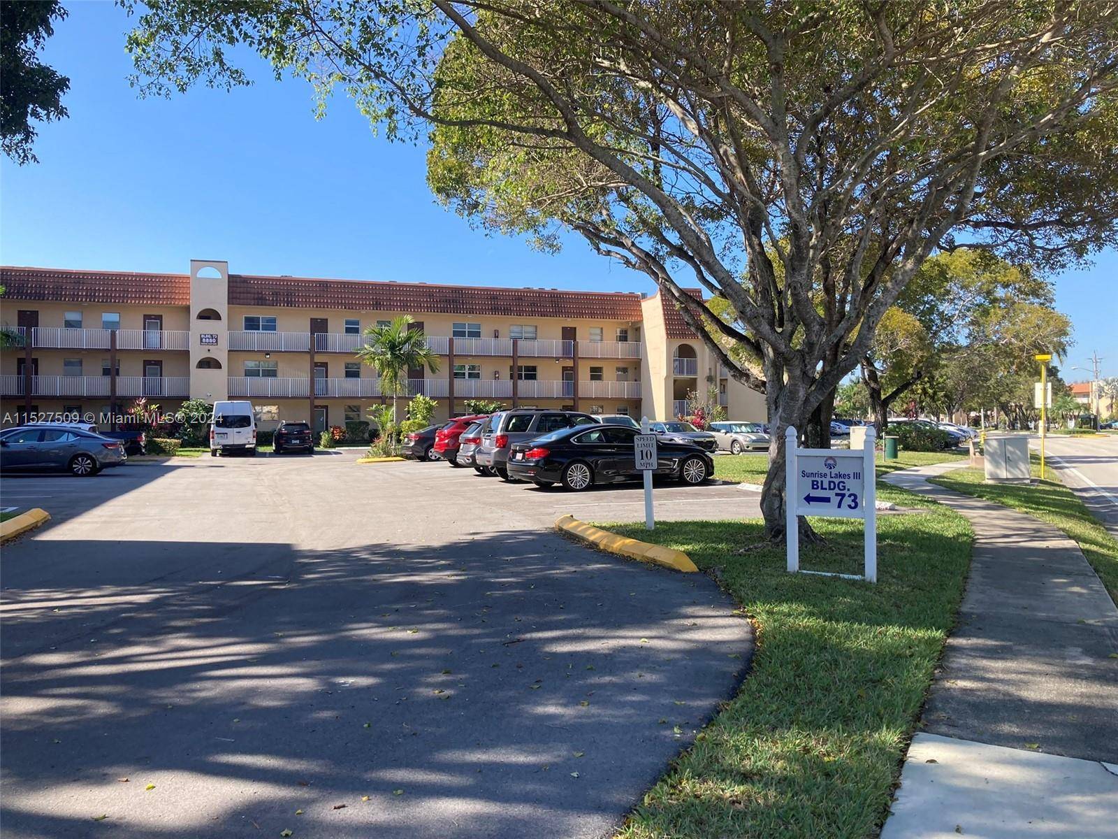 Sunrise, FL 33322,8880 Sunrise Lakes Blvd #107