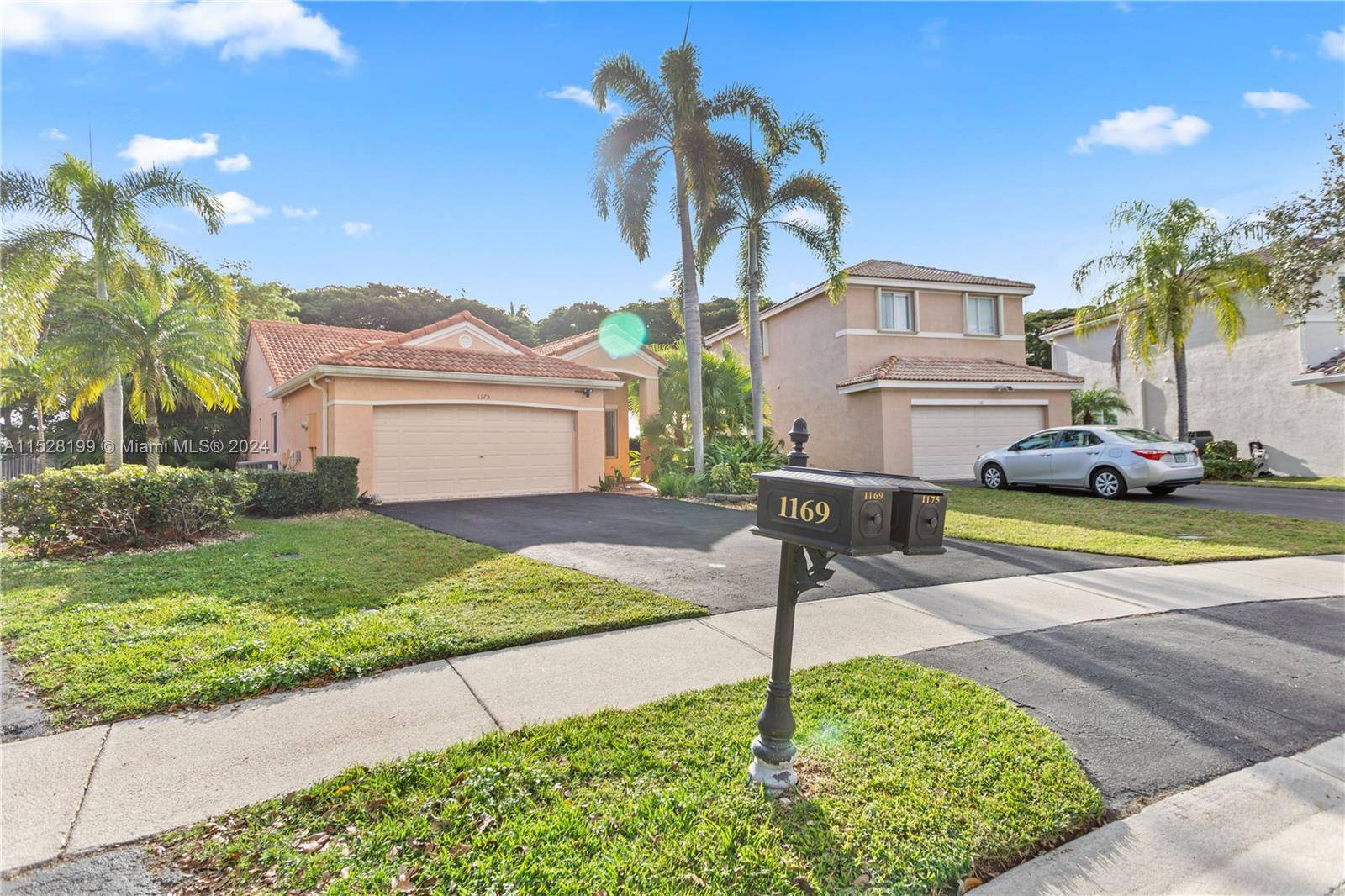 Weston, FL 33327,1175 Alexander Bend