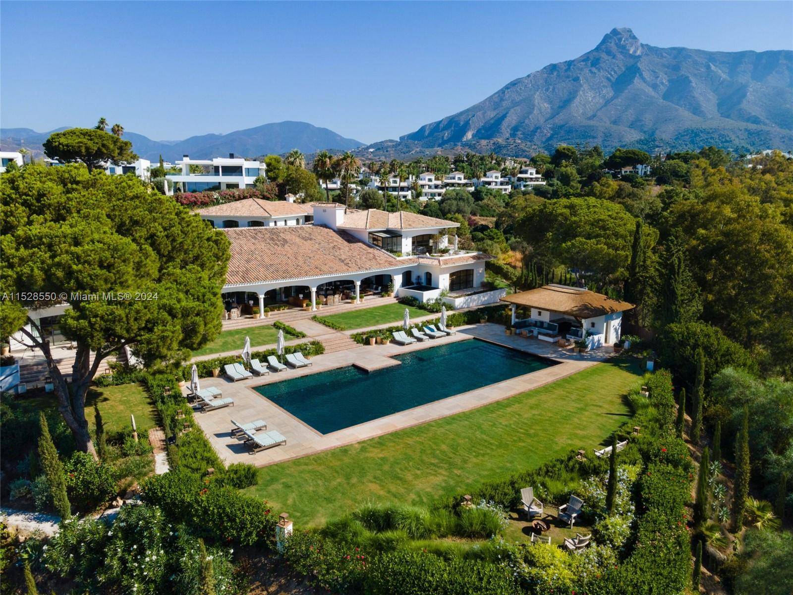 00 Sierra Blanca mountain