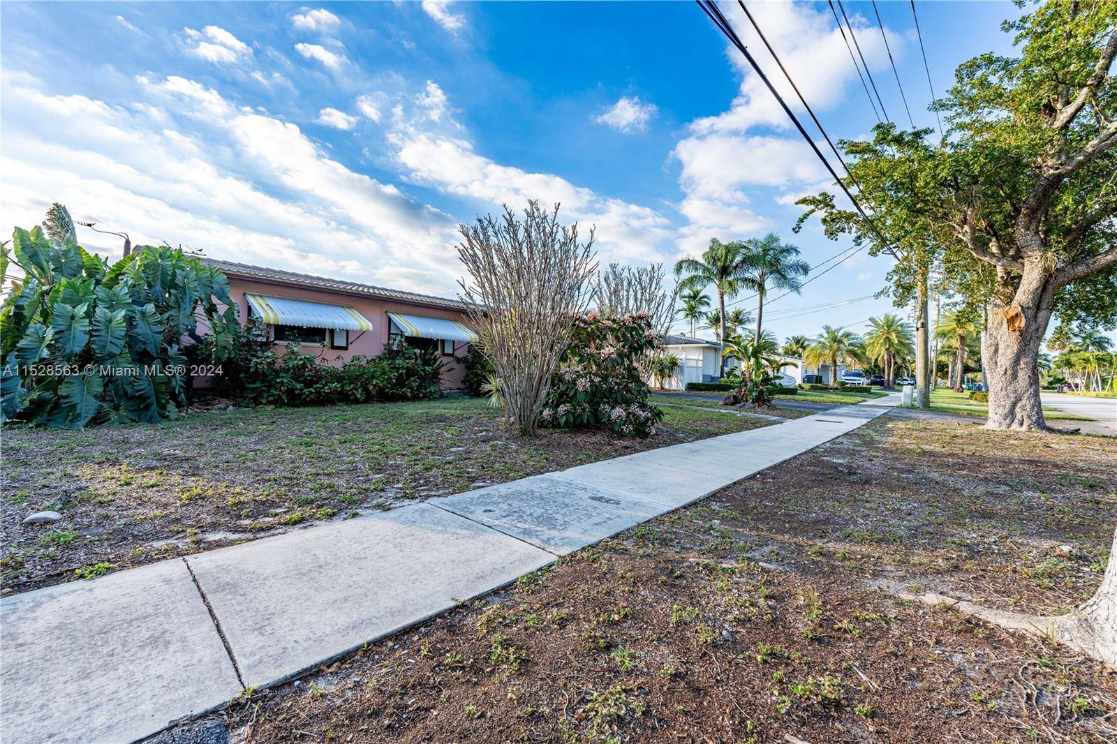 Hialeah, FL 33015,18240 NW 78th Ave