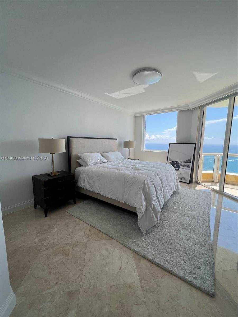 Sunny Isles Beach, FL 33160,17875 Collins Ave #4106