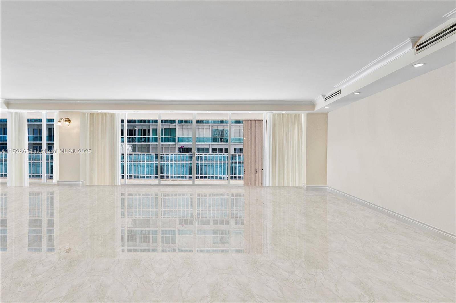 Bal Harbour, FL 33154,10155 Collins Ave #405