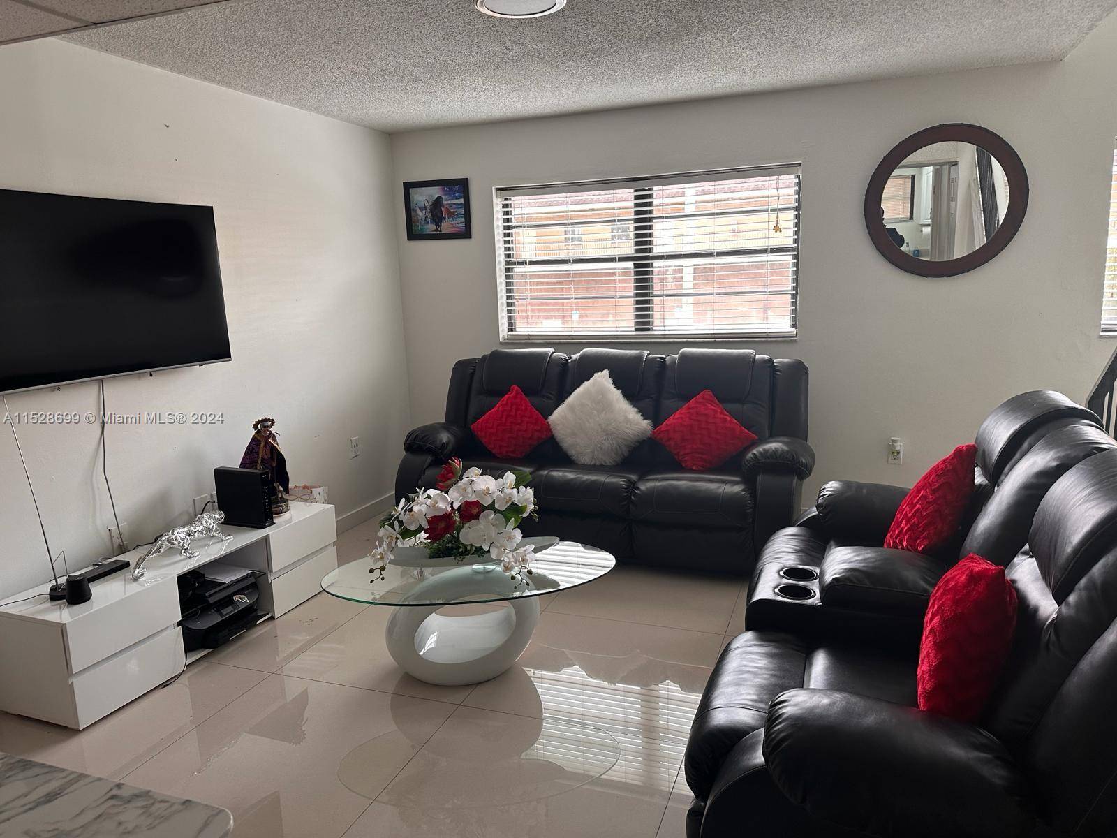 Hialeah, FL 33010,5 Olive Dr #26
