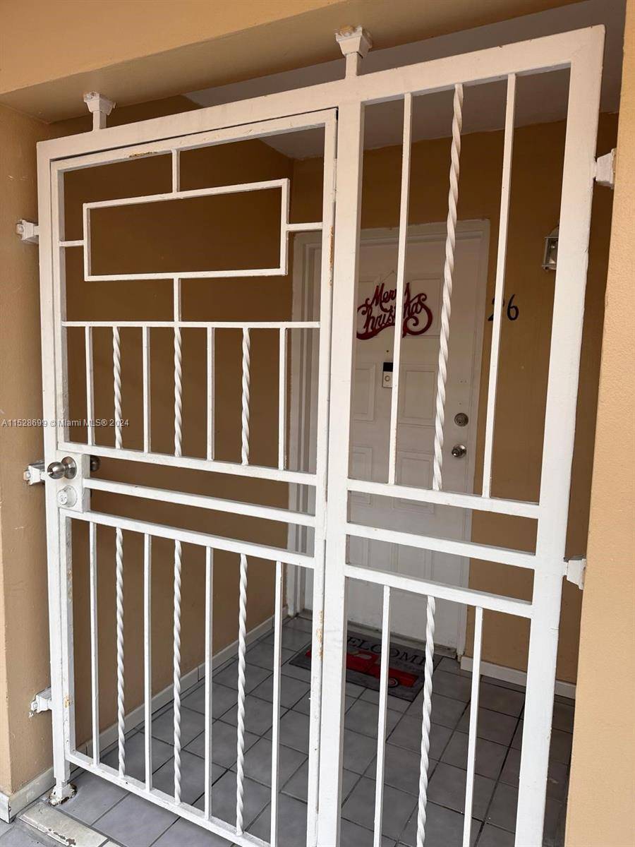 Hialeah, FL 33010,5 Olive Dr #26