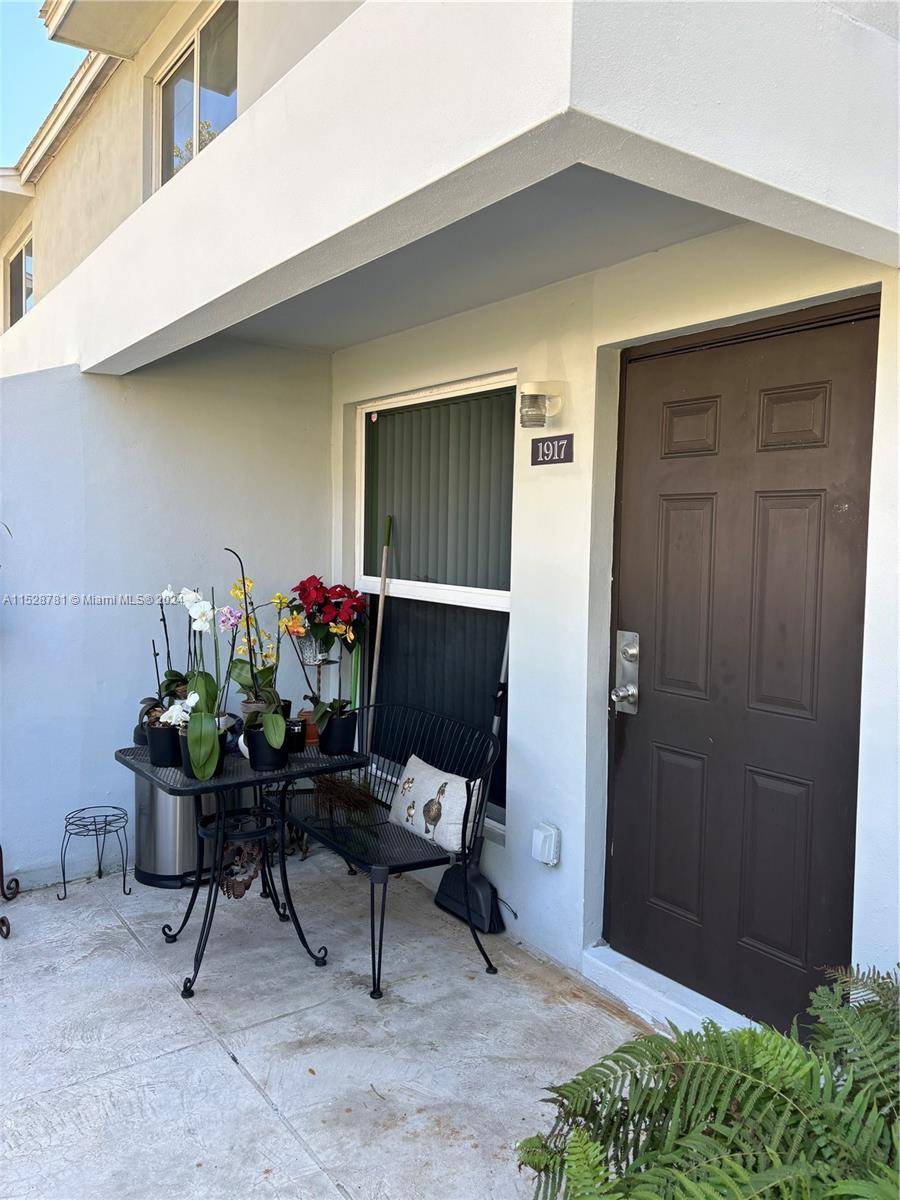 Miami, FL 33136,1917 NW 5th Pl #368