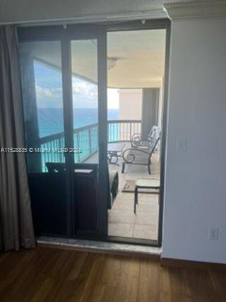 Riviera Beach, FL 33404,5380 N Ocean Dr #22G