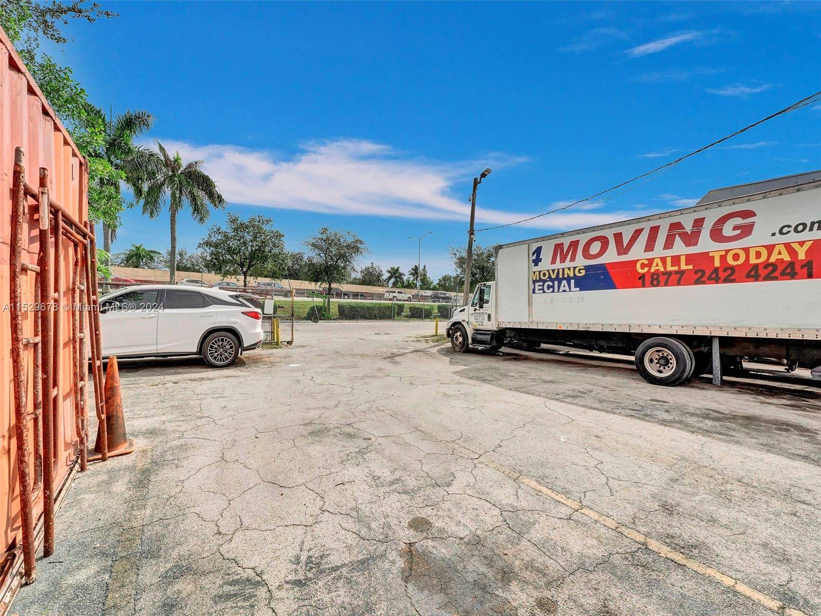 Miami, FL 33168,10812 NW 6th Ct