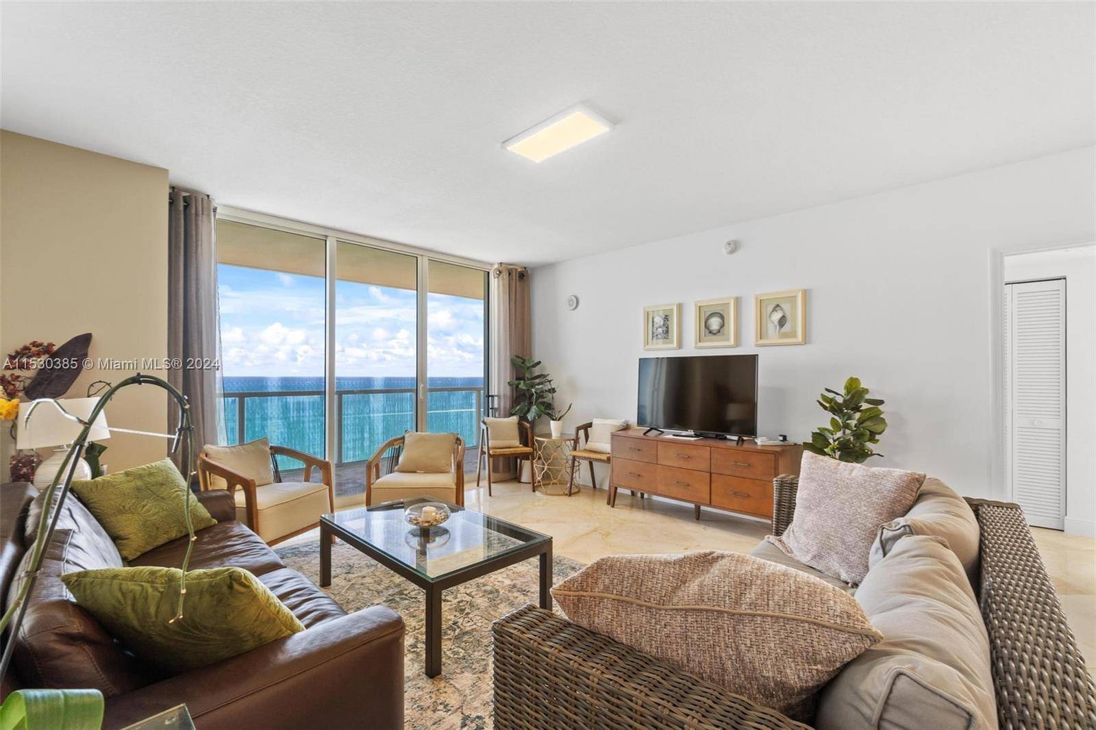 Sunny Isles Beach, FL 33160,16699 Collins Ave #1902