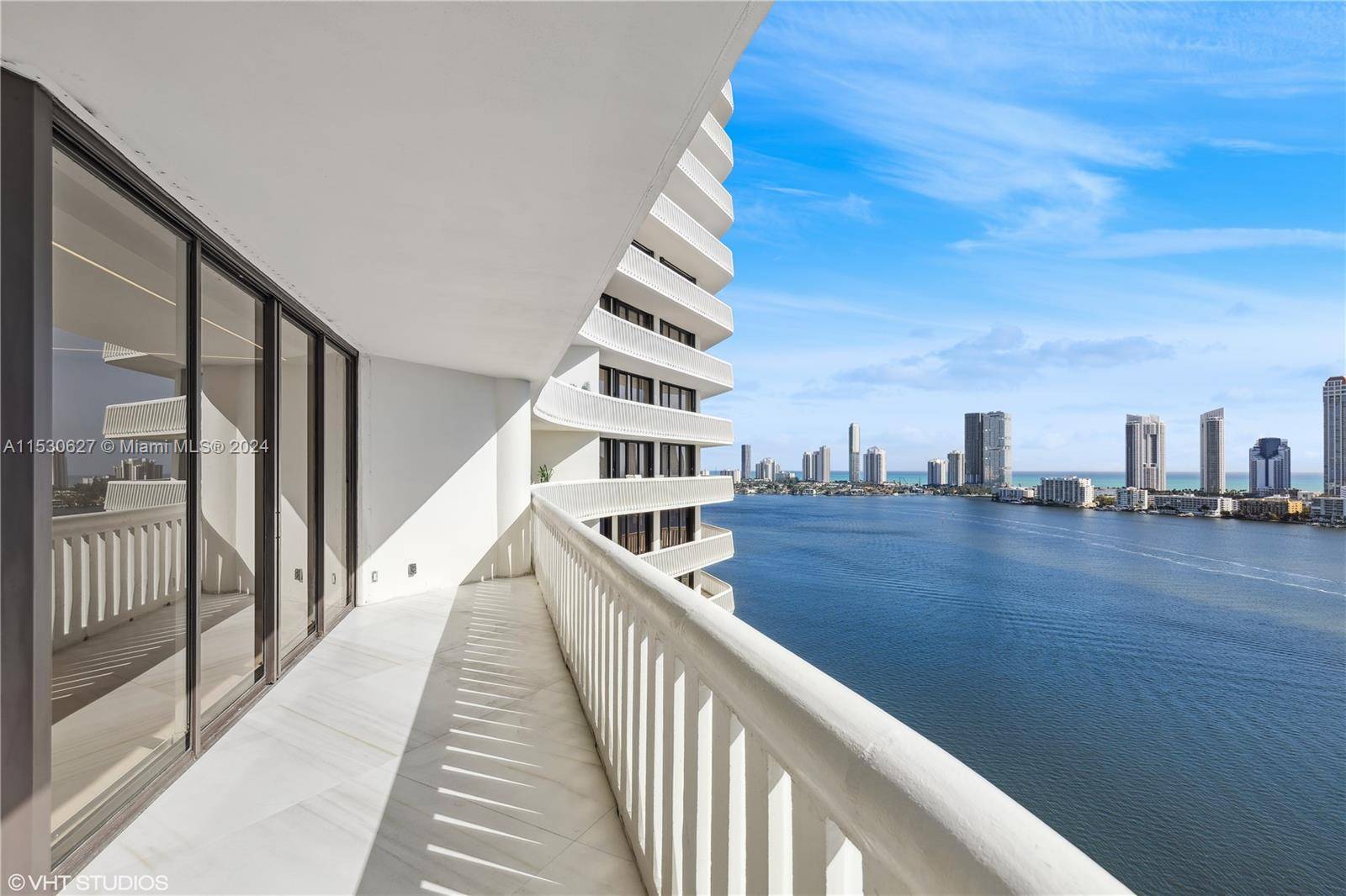 Aventura, FL 33160,3000 Island Blvd #2002