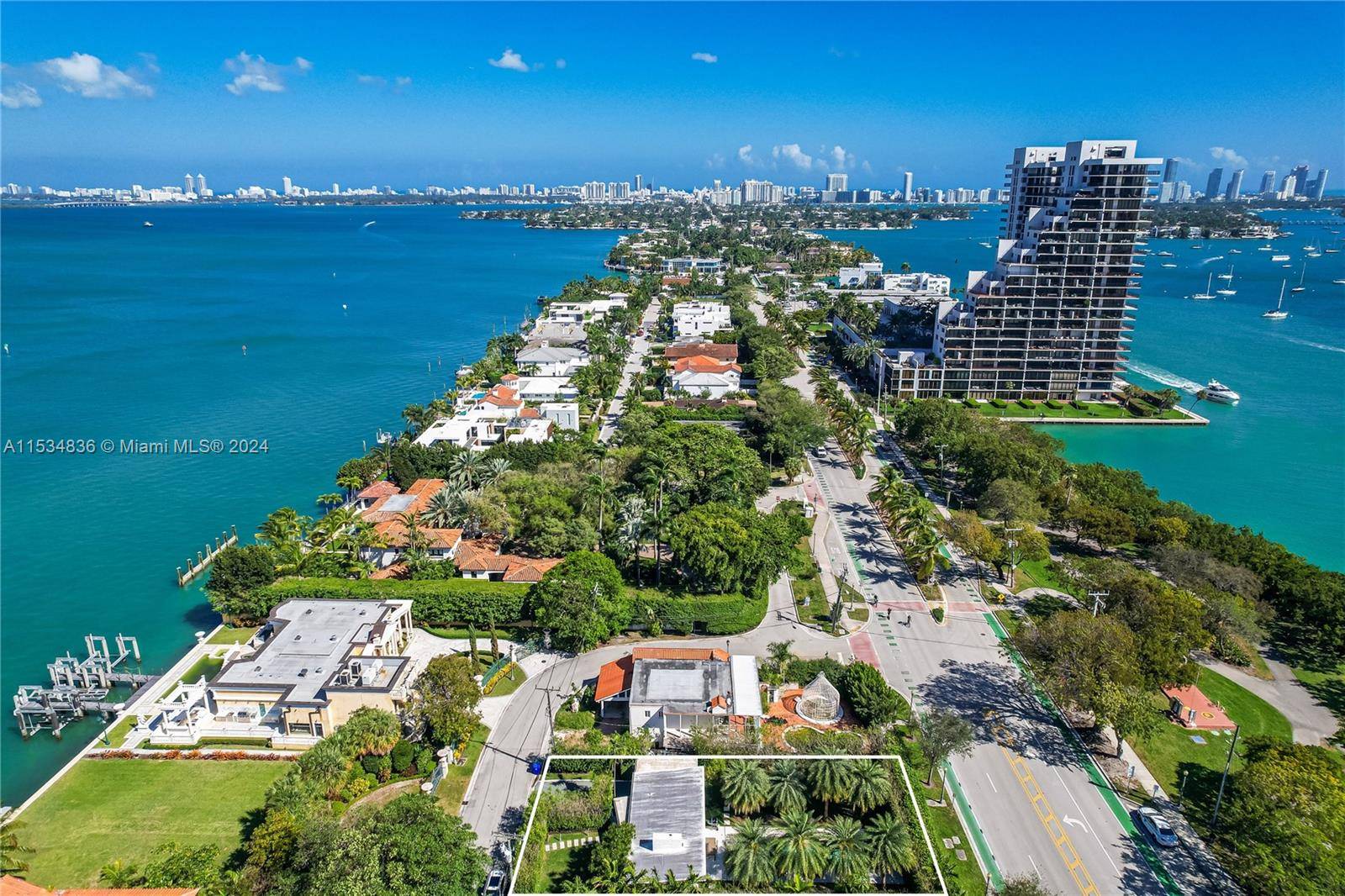 Miami, FL 33139,910 N Venetian Dr