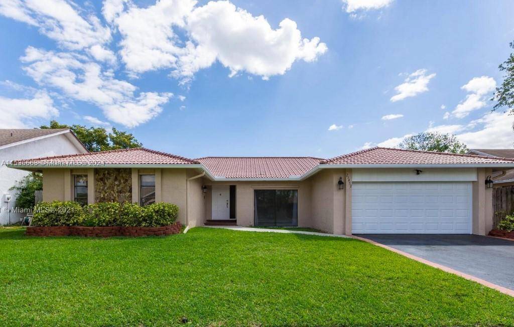 Boca Raton, FL 33428,21452 Woodchuck Ln