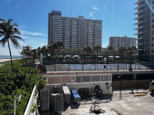 Hallandale Beach, FL 33009,1904 S Ocean Dr #205