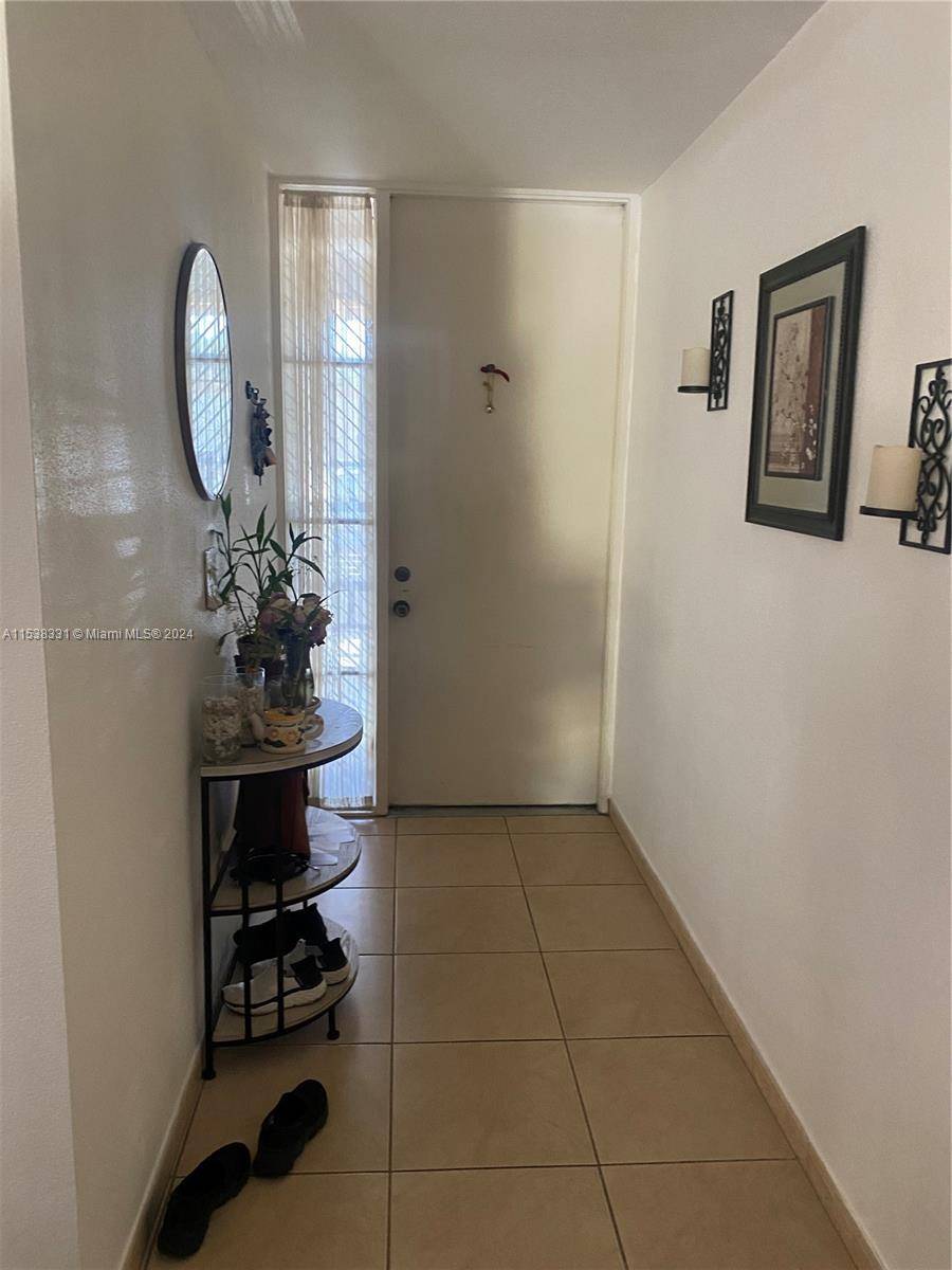 Miami Lakes, FL 33014,7011 Crown Gate Ct #7011