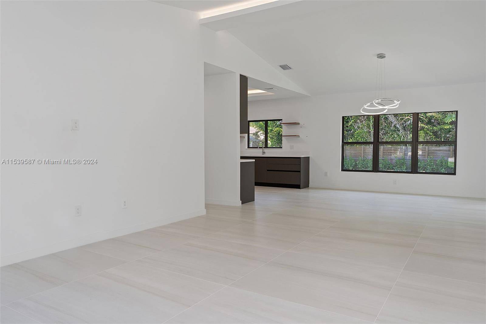 South Miami, FL 33143,6001 SW 62nd Ave