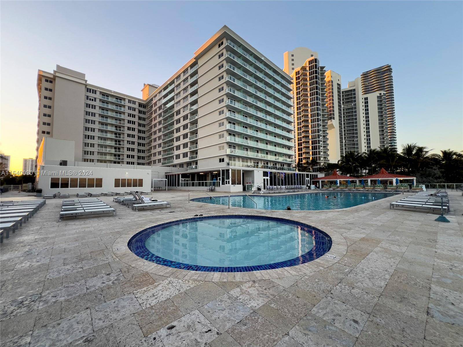 Sunny Isles Beach, FL 33160,19201 Collins Ave #321