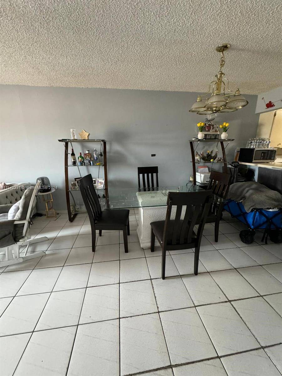 Hialeah, FL 33012,6095 W 19th Ave #403